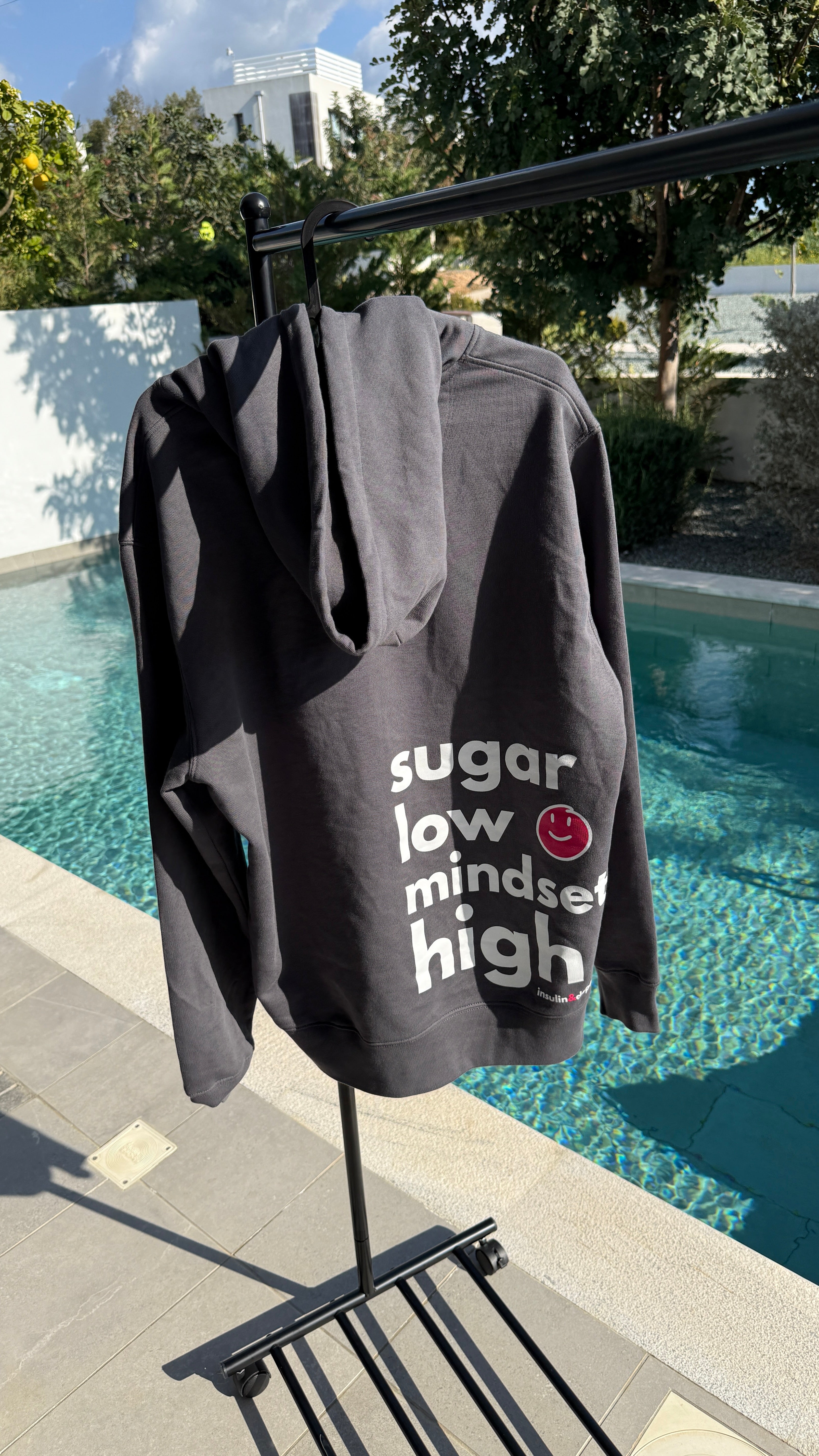 Kapuzenpullover - sugar low mindset high